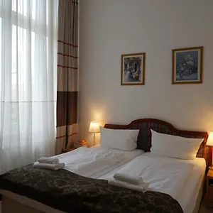 City Pension Berlin Otel